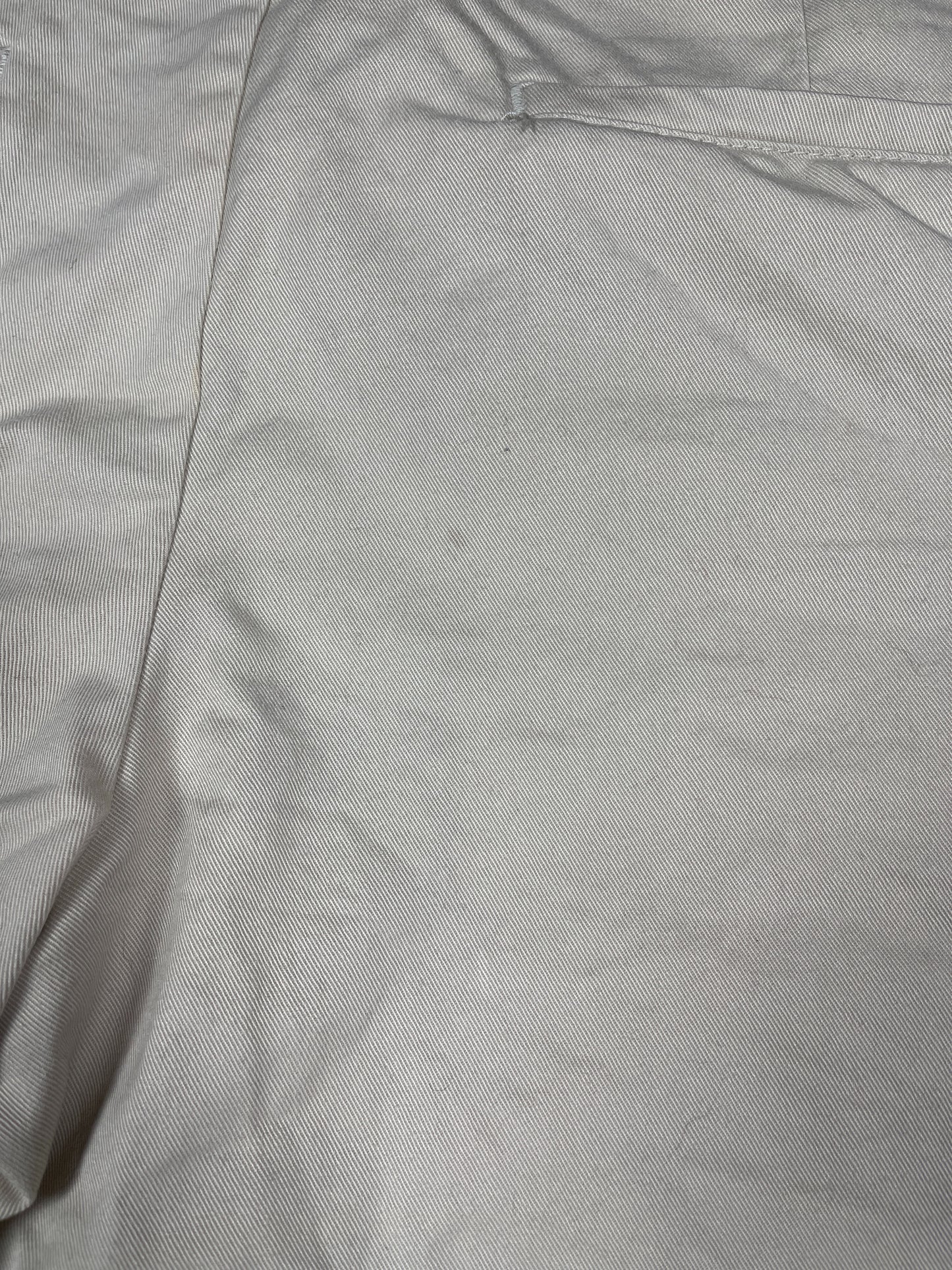 Zara Cargo Shorts Cream - L