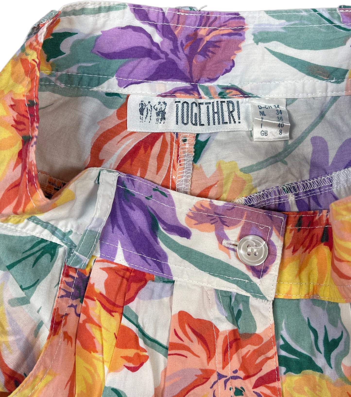 Vintage Together  Shorts Floral Pattern Cotton XS