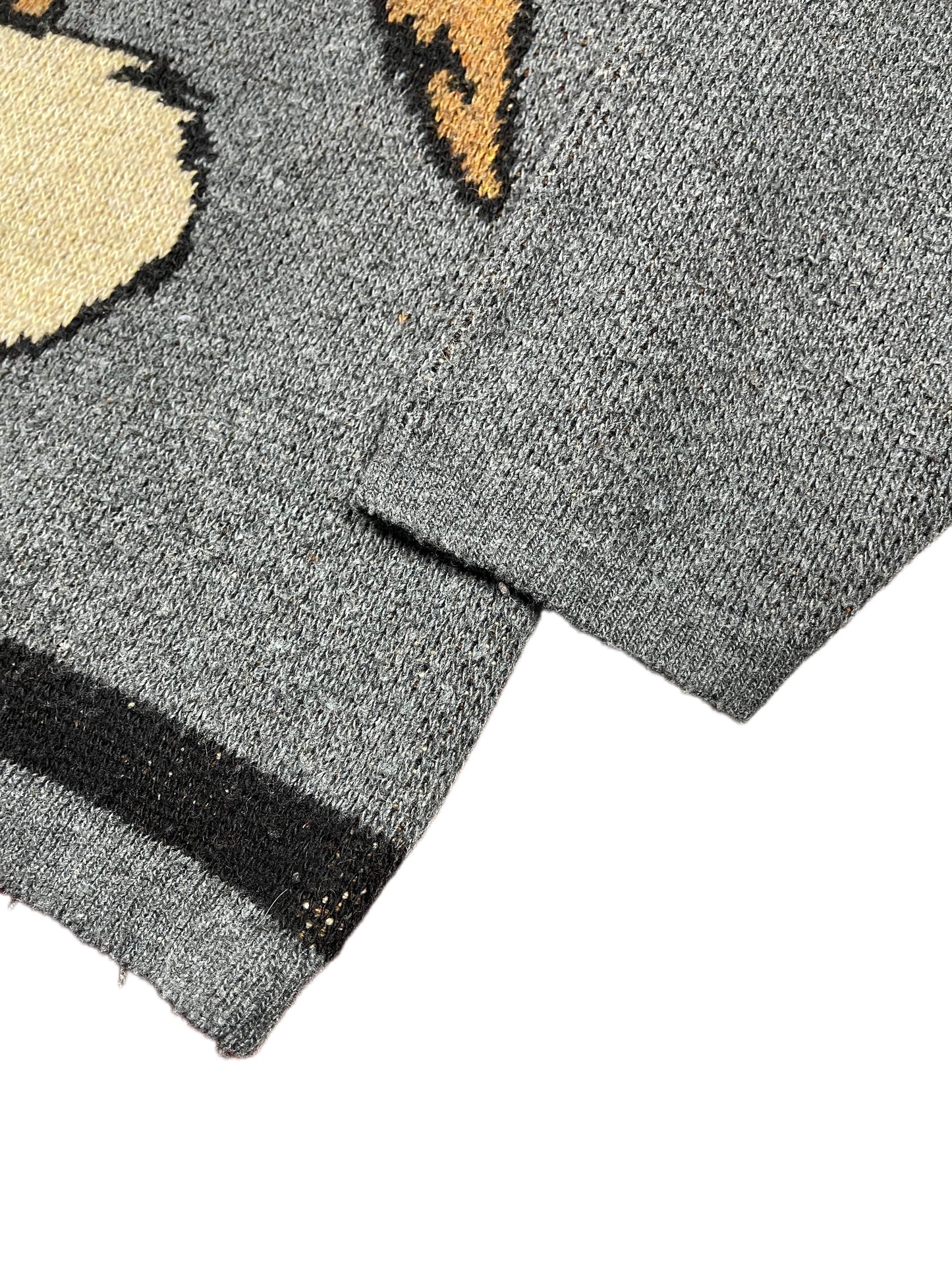 Vintage Looney Tunes 2003 Wile E. Coyote Knitted Sweatshirt Gray - L